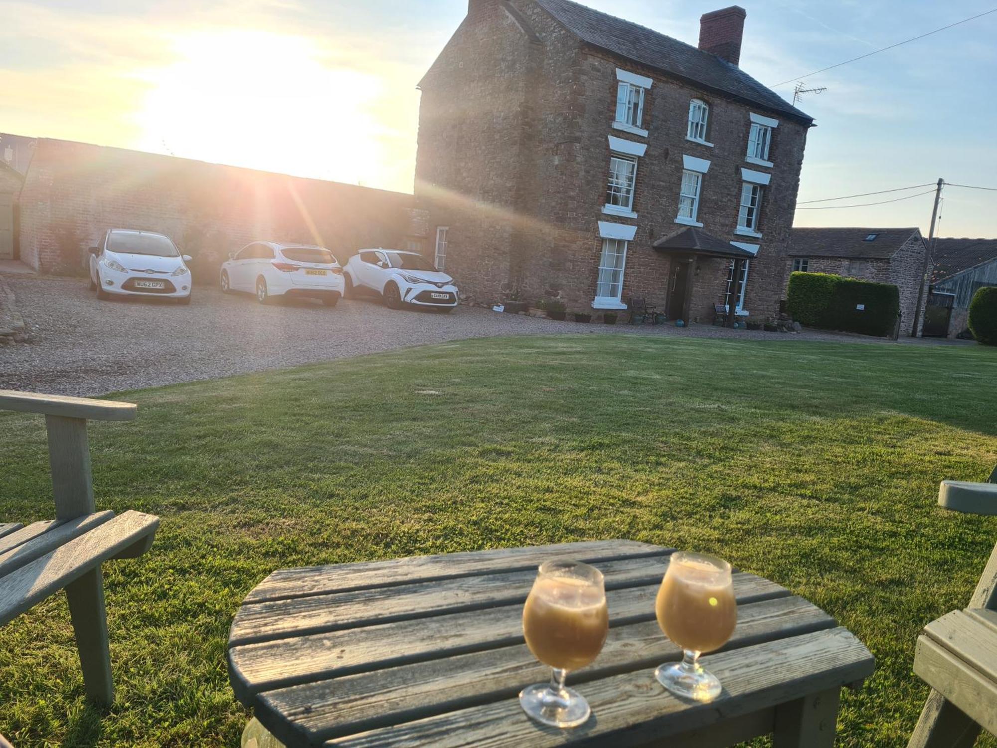 Upper Eyton Farmhouse B&B Alberbury 外观 照片